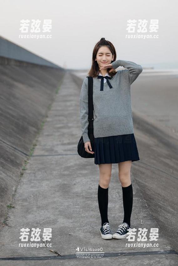 17吃瓜网 每个夜晚,我爱在17吃瓜网视频里寻觅神奇的瞬间,有点小刺激