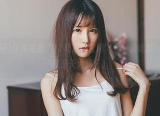 任性观看“17吃瓜网官网”，一边吃瓜一边深思，真是天大娱乐。