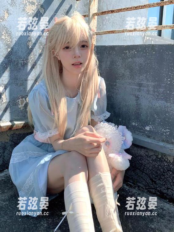 17吃瓜网官网，你的秘密树洞，分享那些让你“胸闷”的八卦文化！