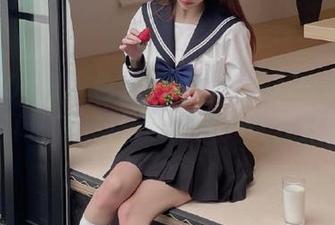 意外打开1970s蜜桃色传送门，黑料竟然惊人到让我打嗝。