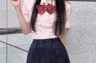观看热点事件在“www.51吃瓜”上掀起的惊涛骇浪，心里暗想：这剧情太夸张！