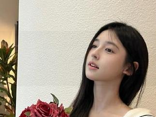 似乎有个“heiliao.su”入口，神秘得像年轻时的那些爱情…