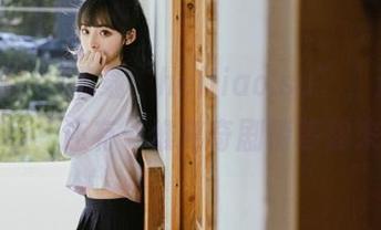 下载“heiliao.su”，这里不仅有瓜，还有一堆离奇剧情等你来追！