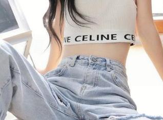 就是喜欢在hlw登录，边追瓜边宅，完美生活。