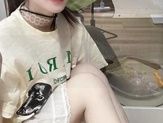 五一吃瓜点击那个链接，真想知道今天娜娜背后的小秘密？
