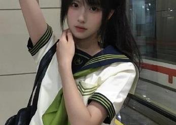 在线八卦“人人吃瓜网”，每一个瓜都有心事…