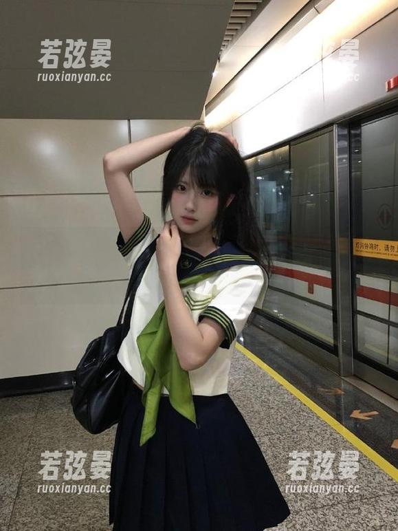 在线八卦“人人吃瓜网”，每一个瓜都有心事…