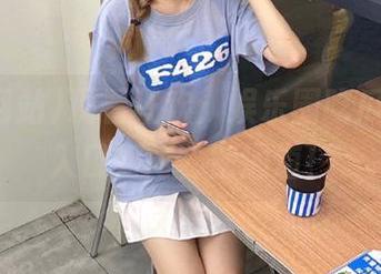 观看狂欢：娱乐圈吃瓜网站，入口如同秘密通道！