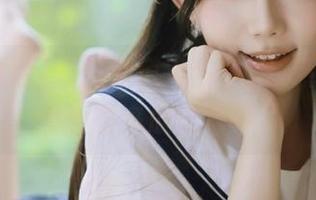 吃瓜频道直达，潜入热搜后才知道原来瓜这样啃！