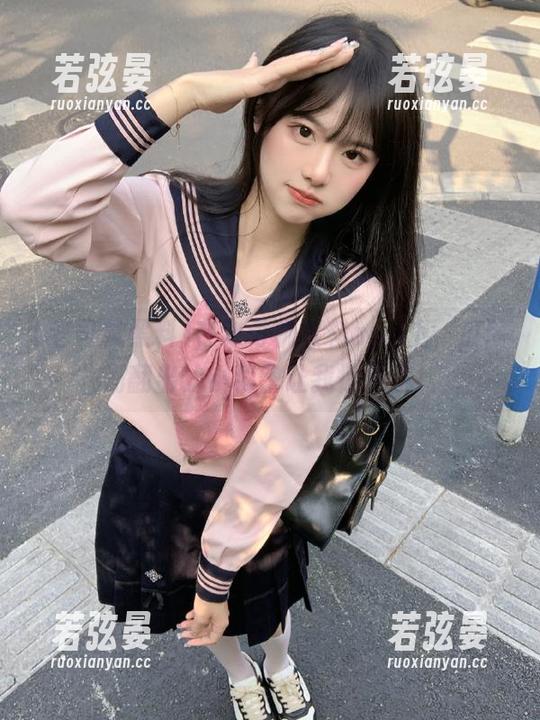 在老司机黑料app上，瓜民们翻出的小秘密让我惊呆了！