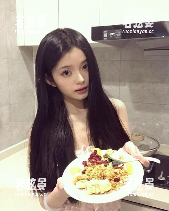 晚上十点，鲤鱼门之谜在黑料不打烊网页中揭晓！