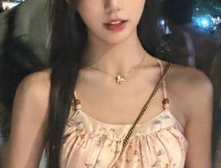 你的专属黑料不打烊，传送门走一波免费的嘛，不要太贪心哟
