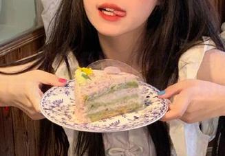 黑料不打烊tttzzz网站：在入口等你，听说你爱点开黑暗料理！