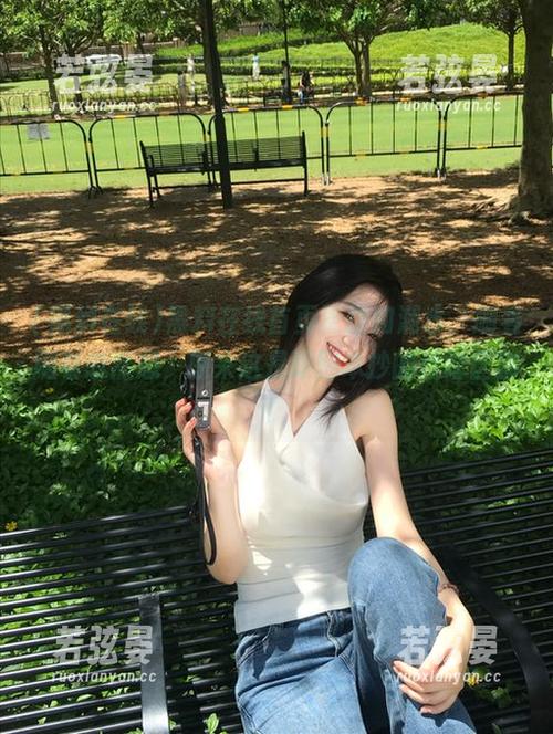 黑料在线首页更新如潮水，刷着刷着忽然想，原来这是跟剧本抄的没啥区别！