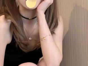 下载黑料社app，直达吃瓜真相，突然觉得自己也很懂投资！