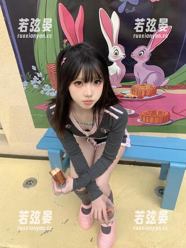 黑料网app，在线开启吃瓜模式，吃瓜也要讲究环境啊！