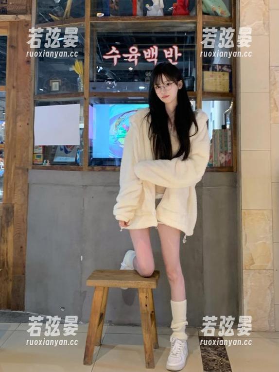 黑料网的首页真是个不打烊的瓜市场，不查不甘心！