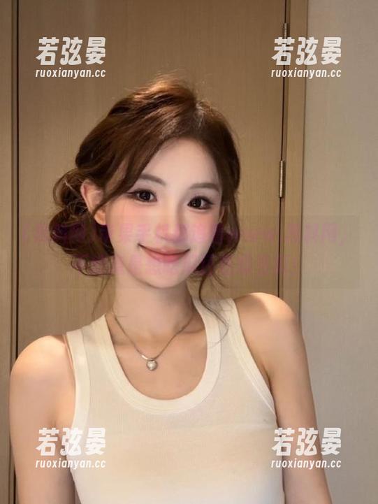 苹果手机都追着www.黑料网，不知道是想吃瓜还是想当瓜！