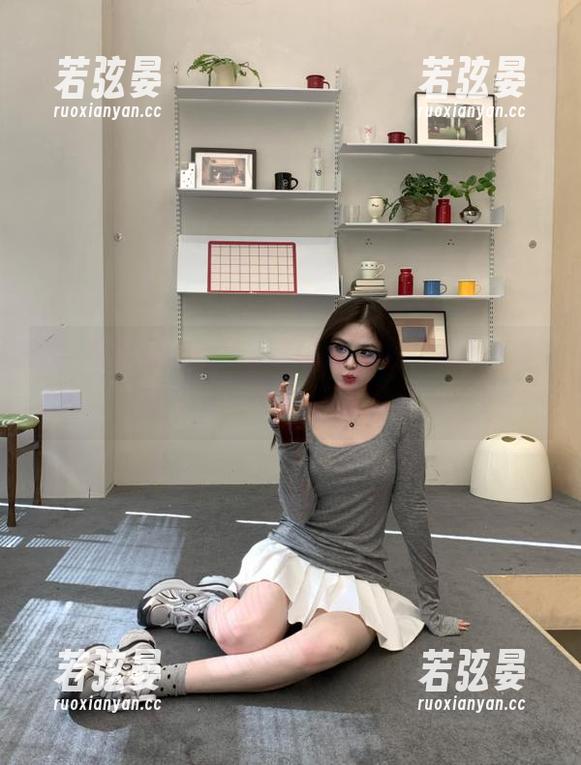 黑社料 别告诉我你还没下载“黑社料”,这可是一手热料的宝藏地!