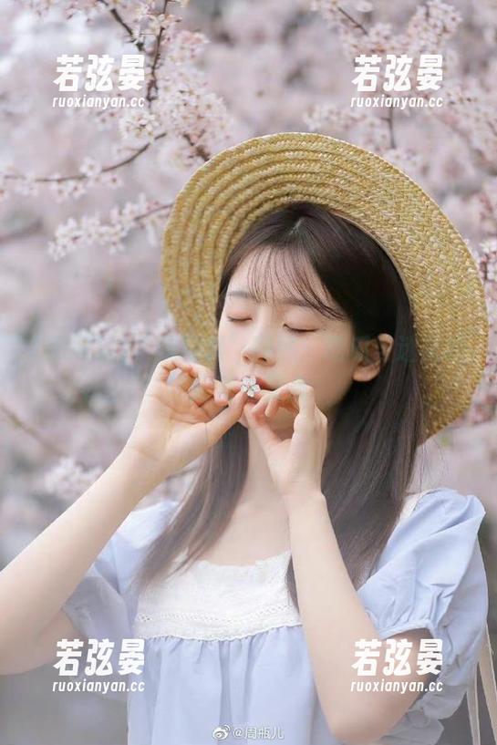 “黑网料”网站：吃瓜与迷失的完美交叉点